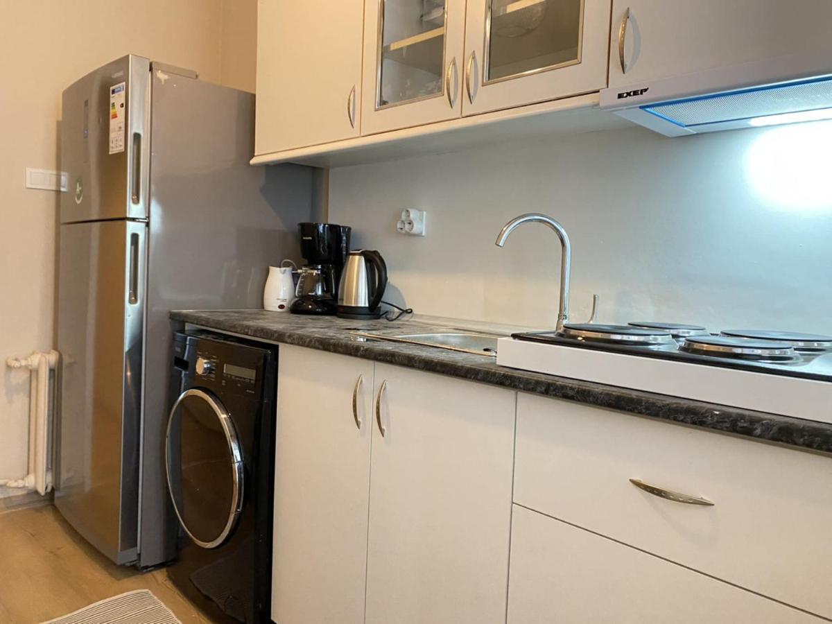 Chic Flat Near Shopping Malls In Sisli Leilighet Istanbul Eksteriør bilde