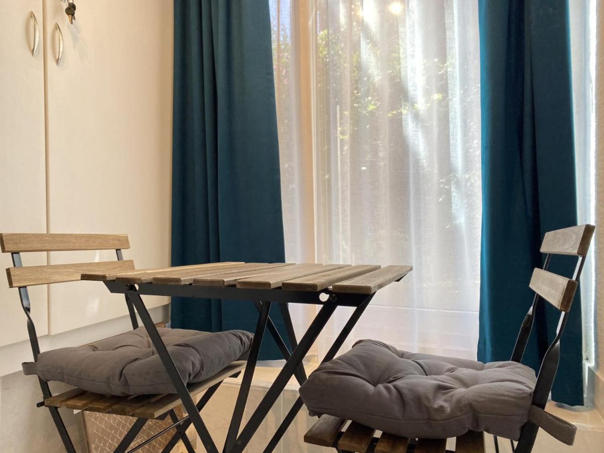 Chic Flat Near Shopping Malls In Sisli Leilighet Istanbul Eksteriør bilde